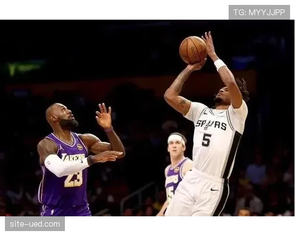 湖人防守强度显著提升 全场造对手24次失误展现压迫性